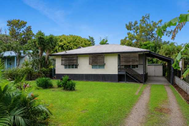 Conveniently located, Flexible Floorplan & Plenty of Heart