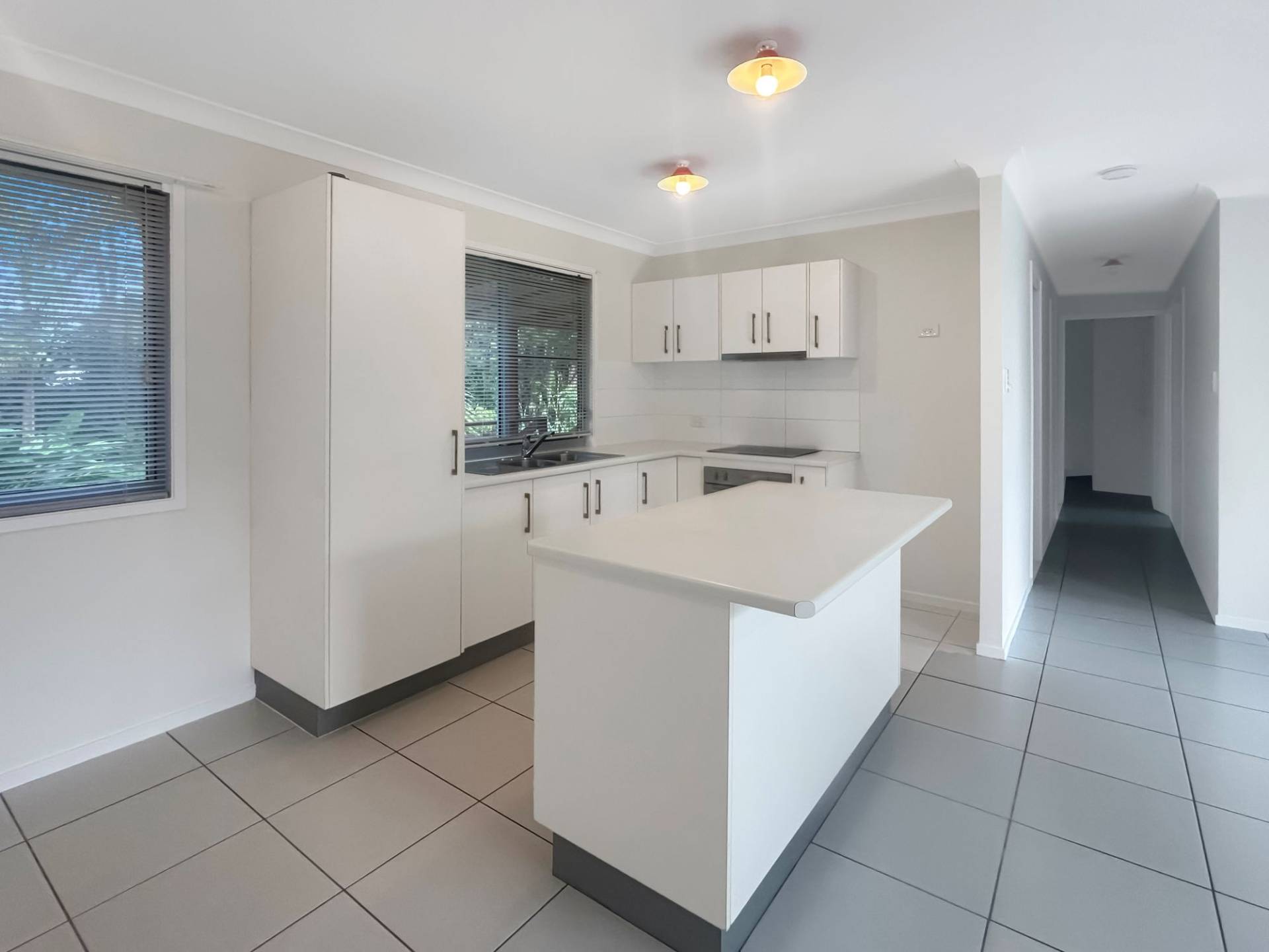 22 Cathy Street, Macleay Island, Macleay Island - Thumbnail 2