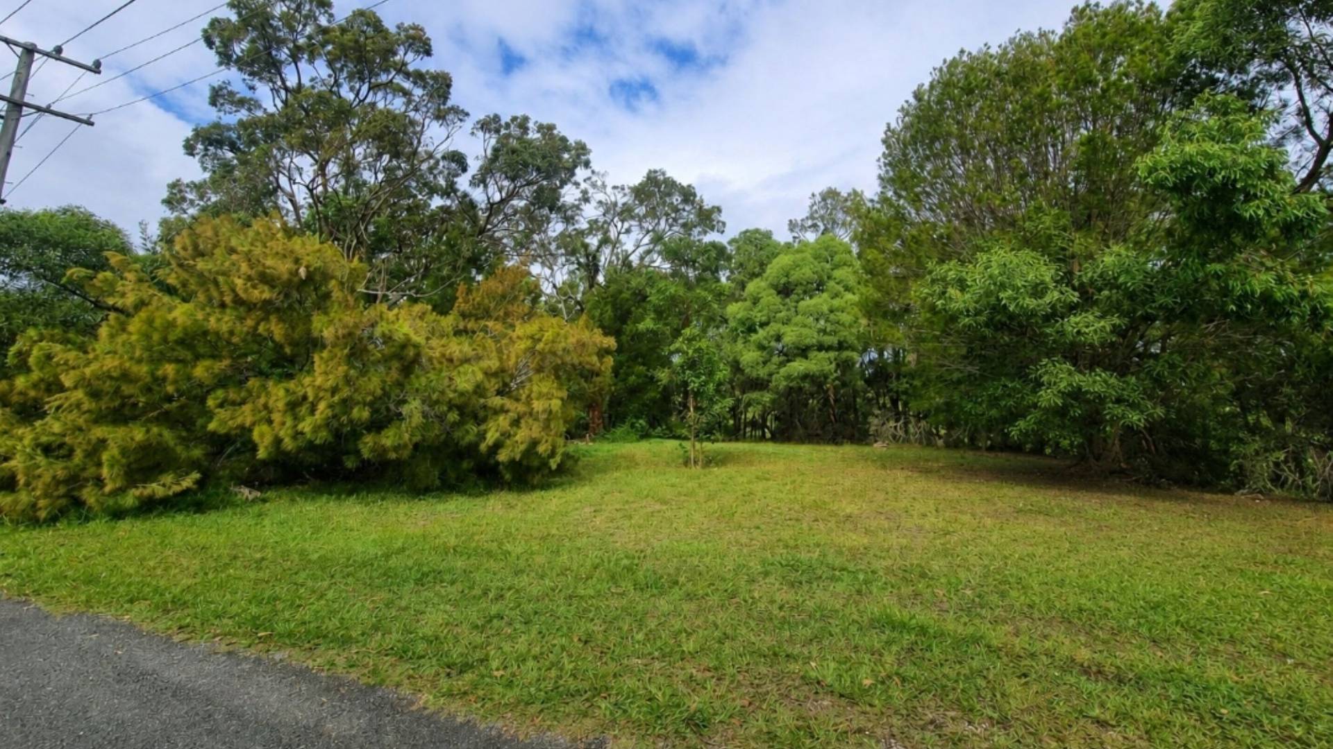 12 Calm Waters Crescent, Macleay Island, Macleay Island - Image 1