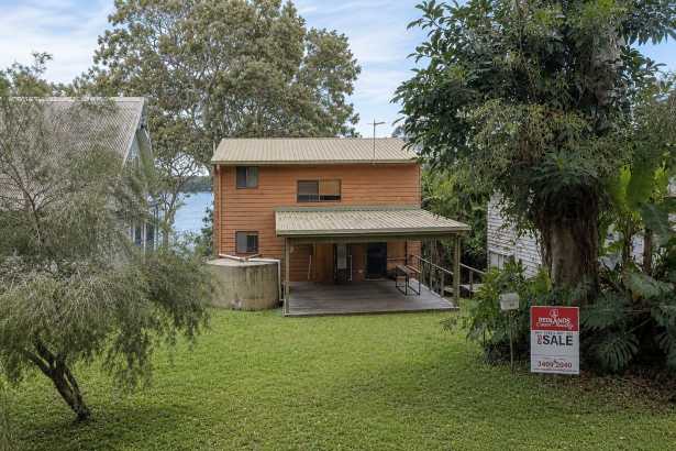 Waterfront Living with Character, Warmth & Stunning Sunrises (Option to Buy Furnished)