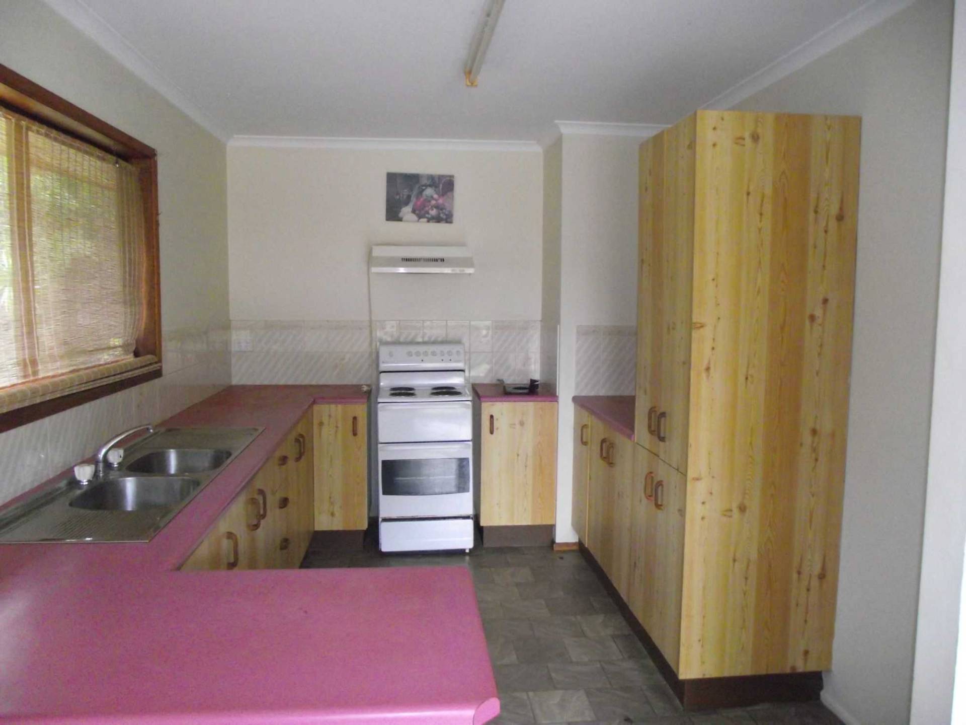 27 Cathy Street, Macleay Island, Macleay Island - Thumbnail 2