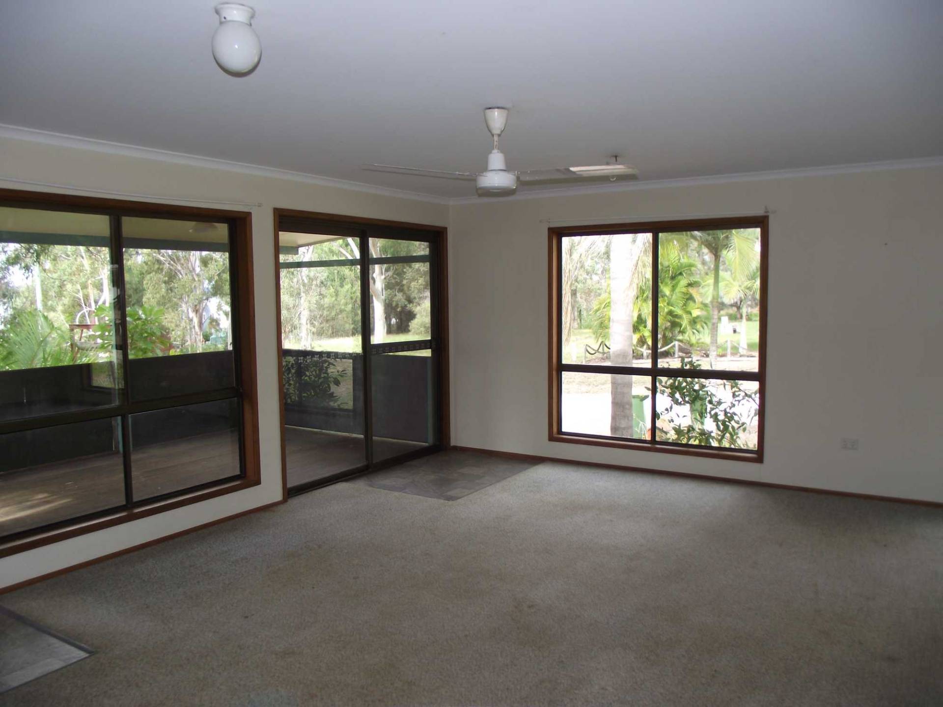 27 Cathy Street, Macleay Island, Macleay Island - Thumbnail 3