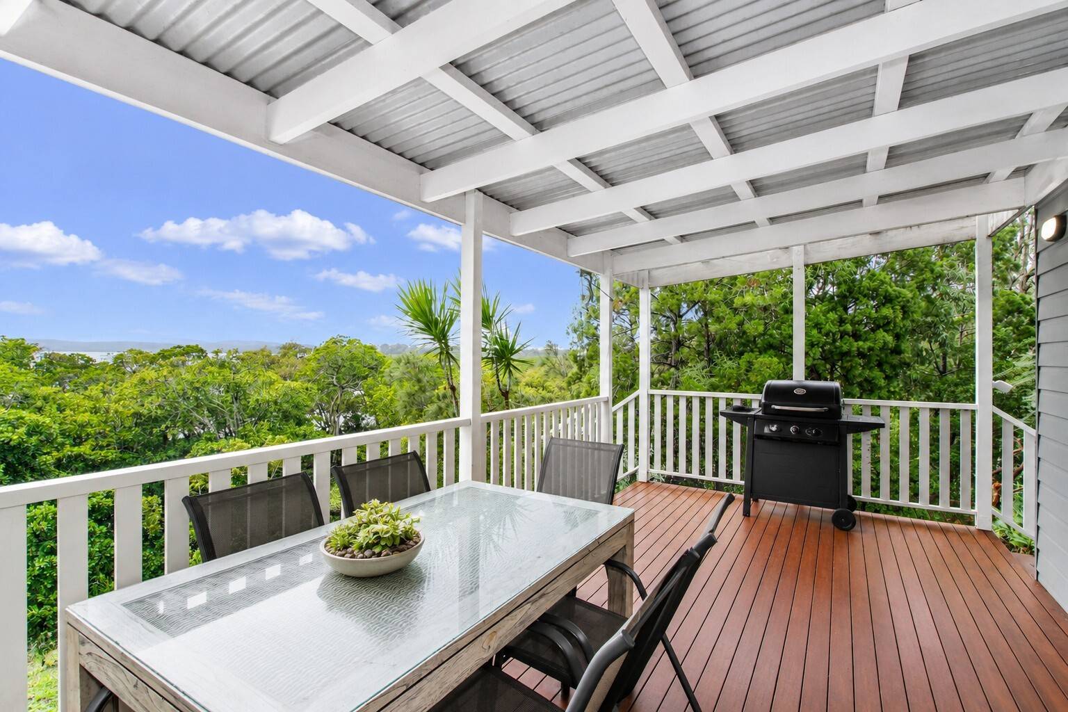 1-3 Blue Bay Crescent, Macleay Island, Macleay Island - Image 1