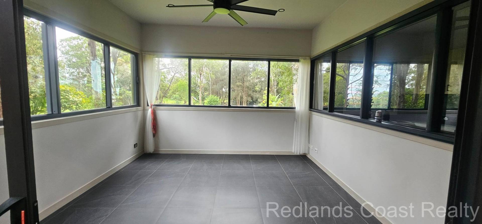 65 Coondooroopa Drive, Macleay Island, Macleay Island - Thumbnail 4