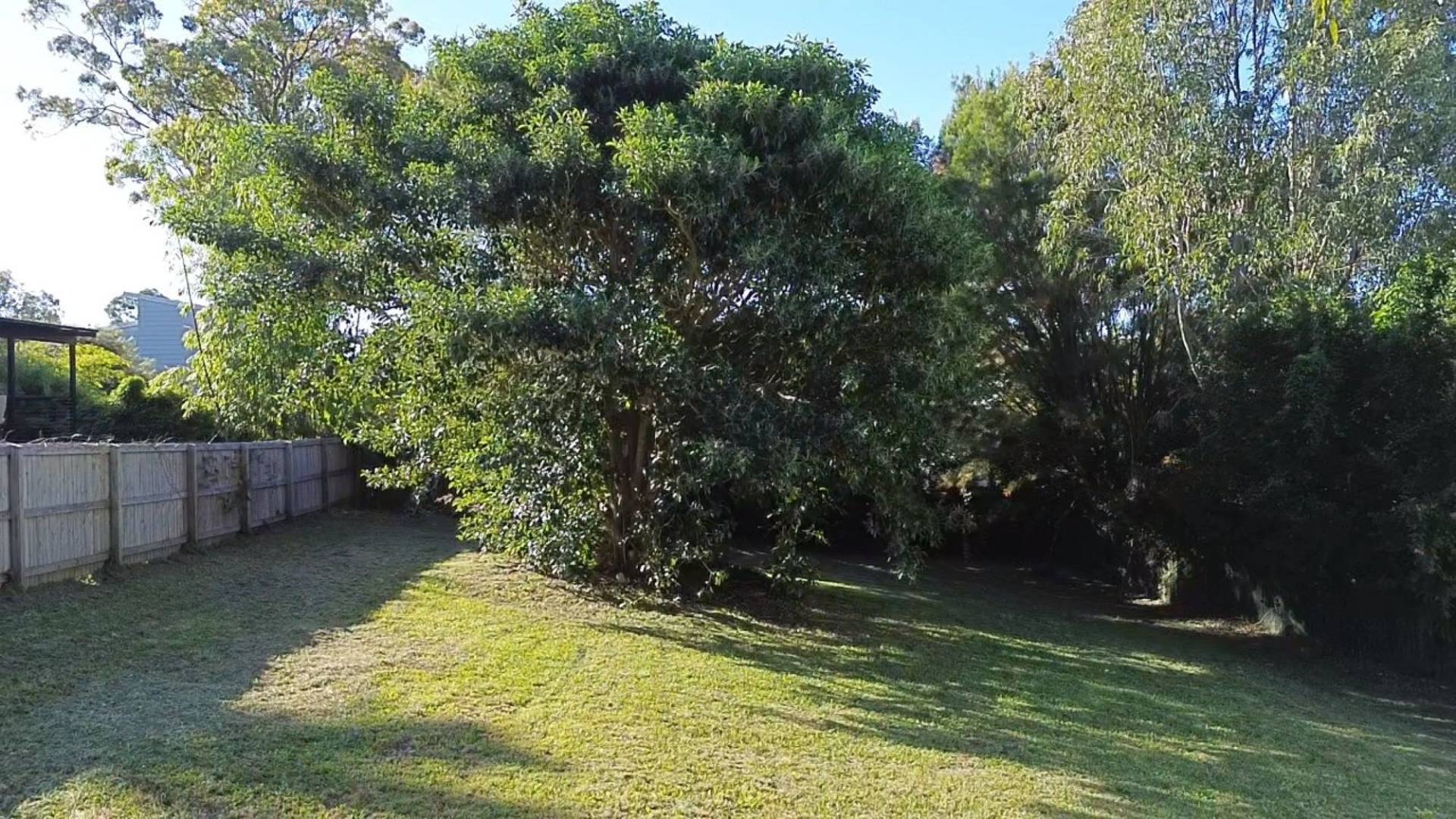 25 Oomool Street, Macleay Island - Image 1