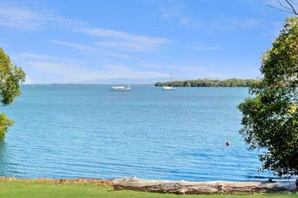 Absolute Waterfront Perfection – A Rare 1,052m² Opportunity With Soil Test Done