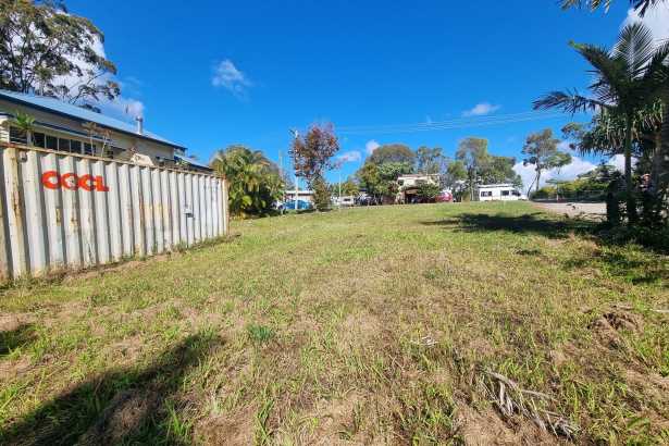 Stunning 1012m2 Cleared Block - Power Pole - Building Plans - Bonus Shipping Container- Walk to ferry