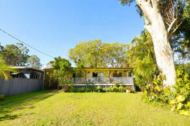 Comfortable Island Living with Flexible Extra Space