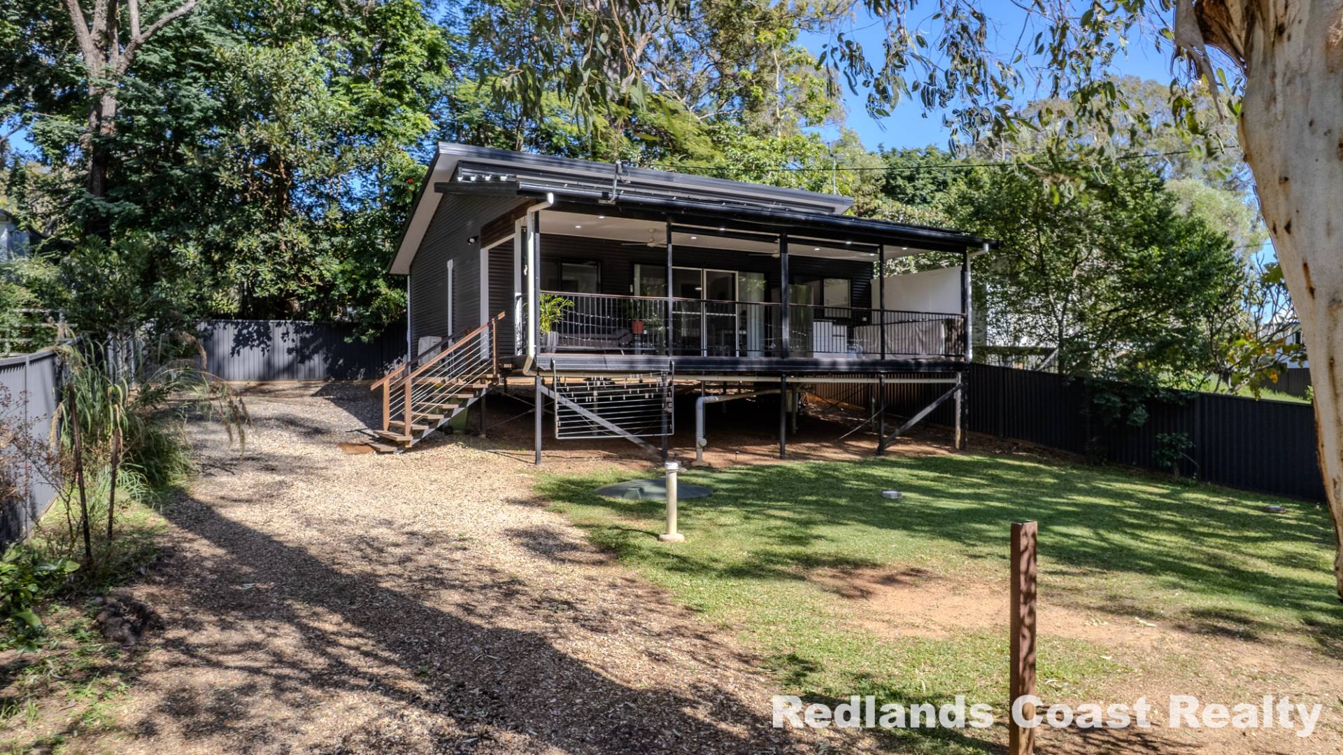 4 Niel St, Lamb Island - Image 1