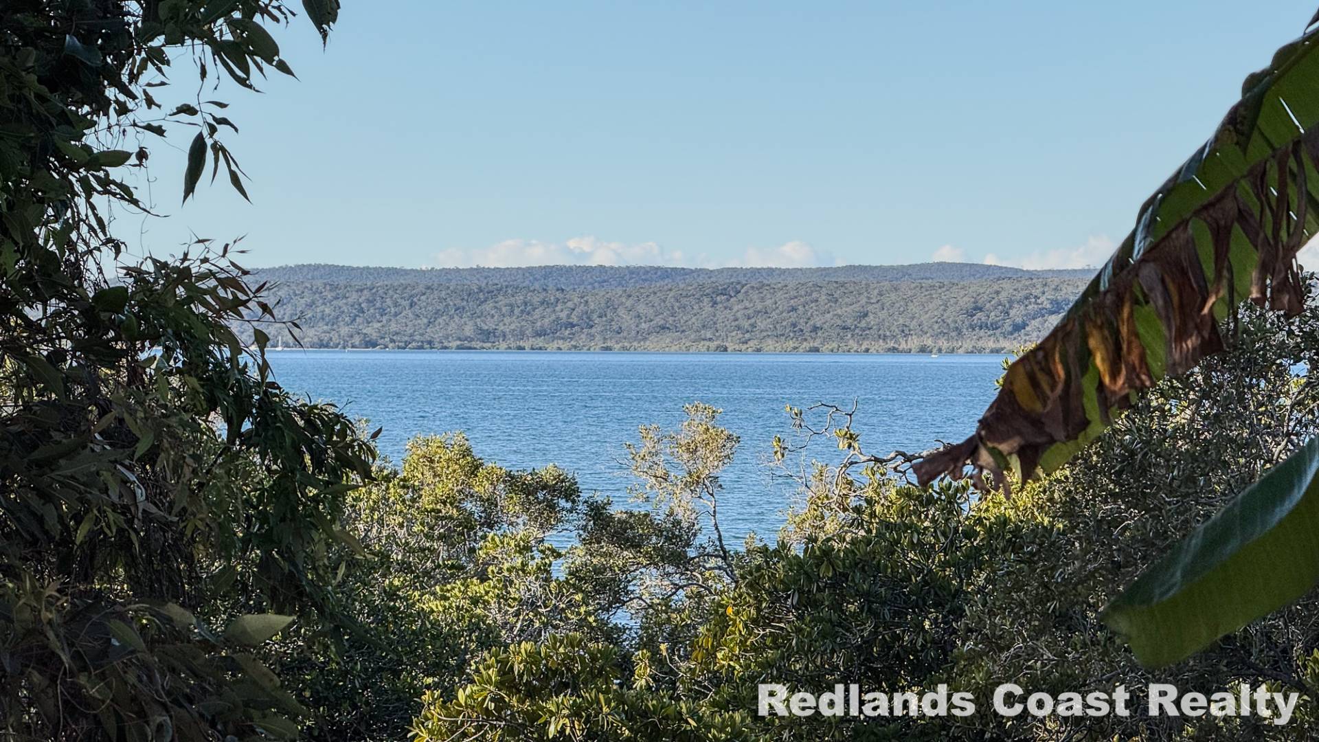 15 Lovell Parade, Lamb Island - Image 1