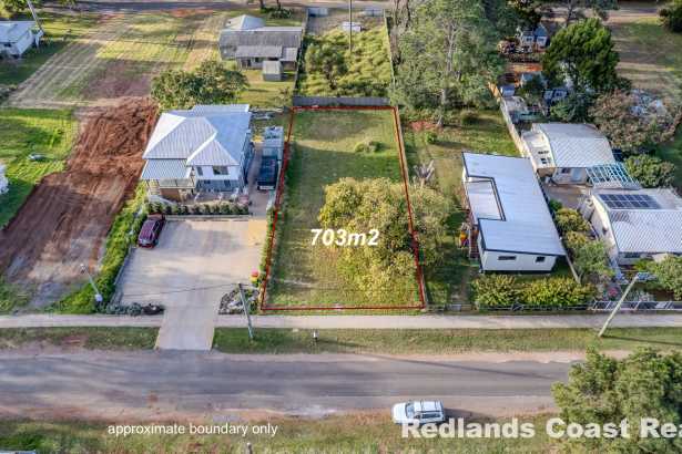 Local Centre Zoned Mixed Use Block  703sqm– Central Russell Island