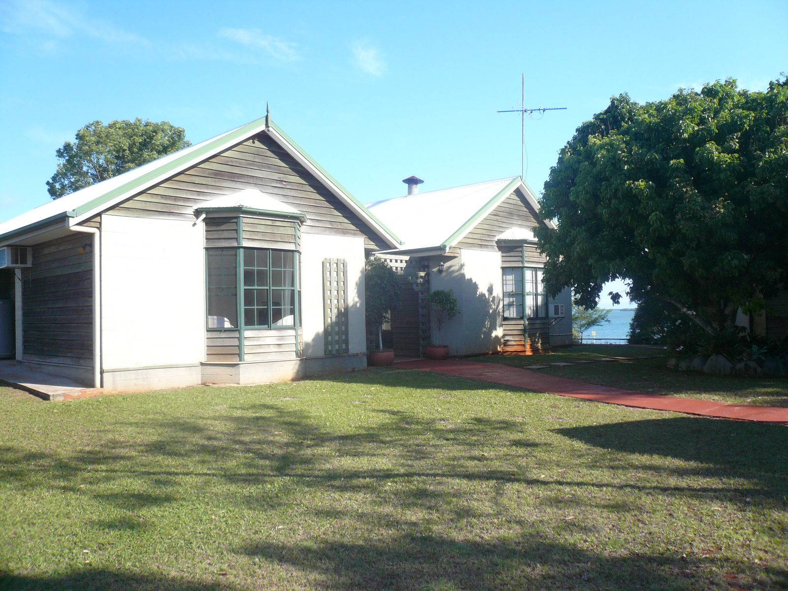 8 Emily Crescent, Macleay Island, Macleay Island - Thumbnail 2