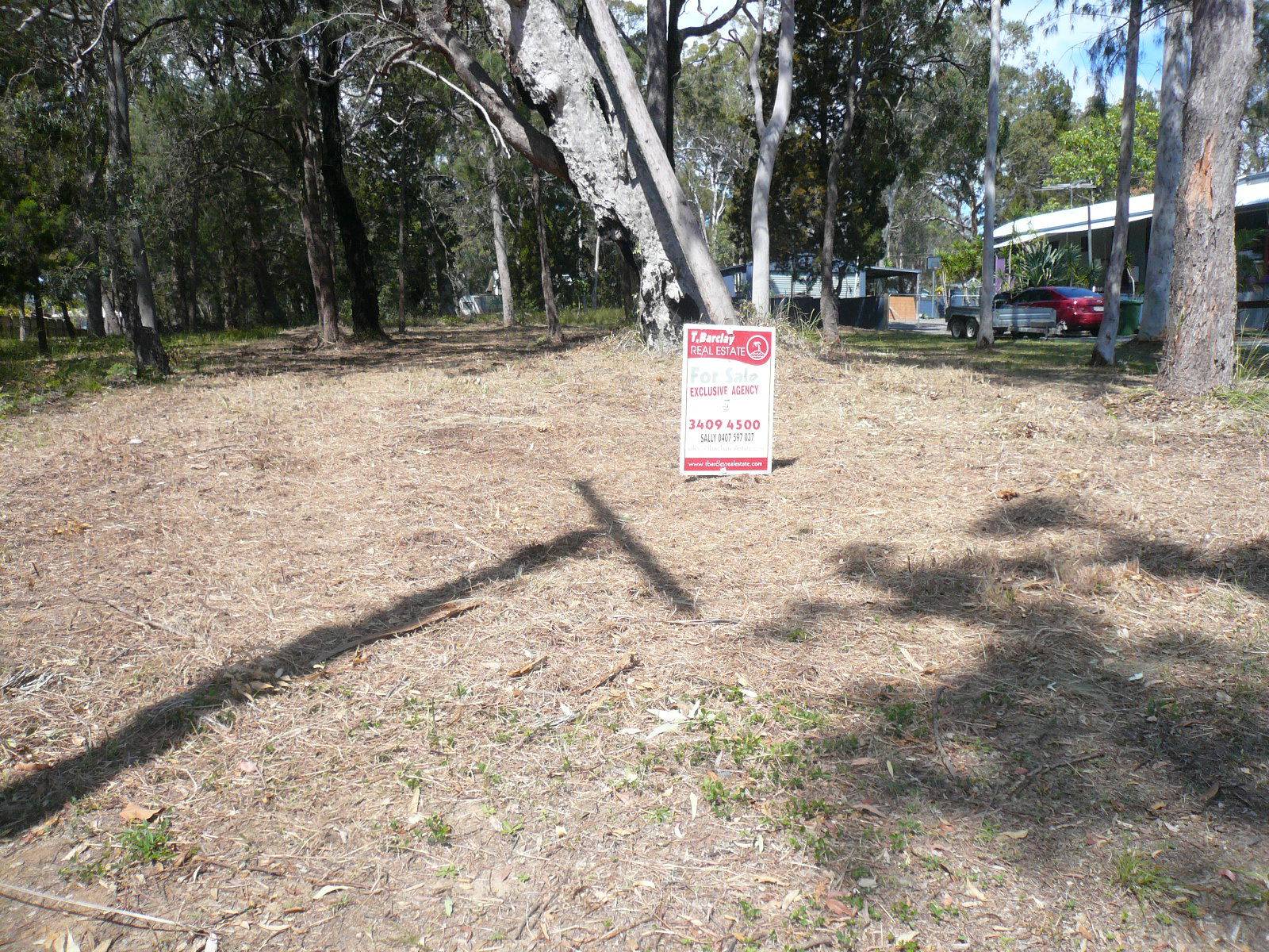 22 Coast Road, Macleay Island, Macleay Island - Thumbnail 2