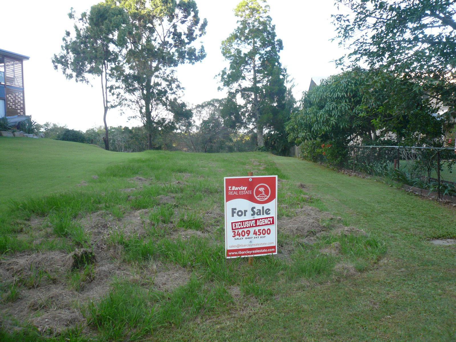 11 Boat Harbour Avenue, Macleay Island, Macleay Island - Thumbnail 2