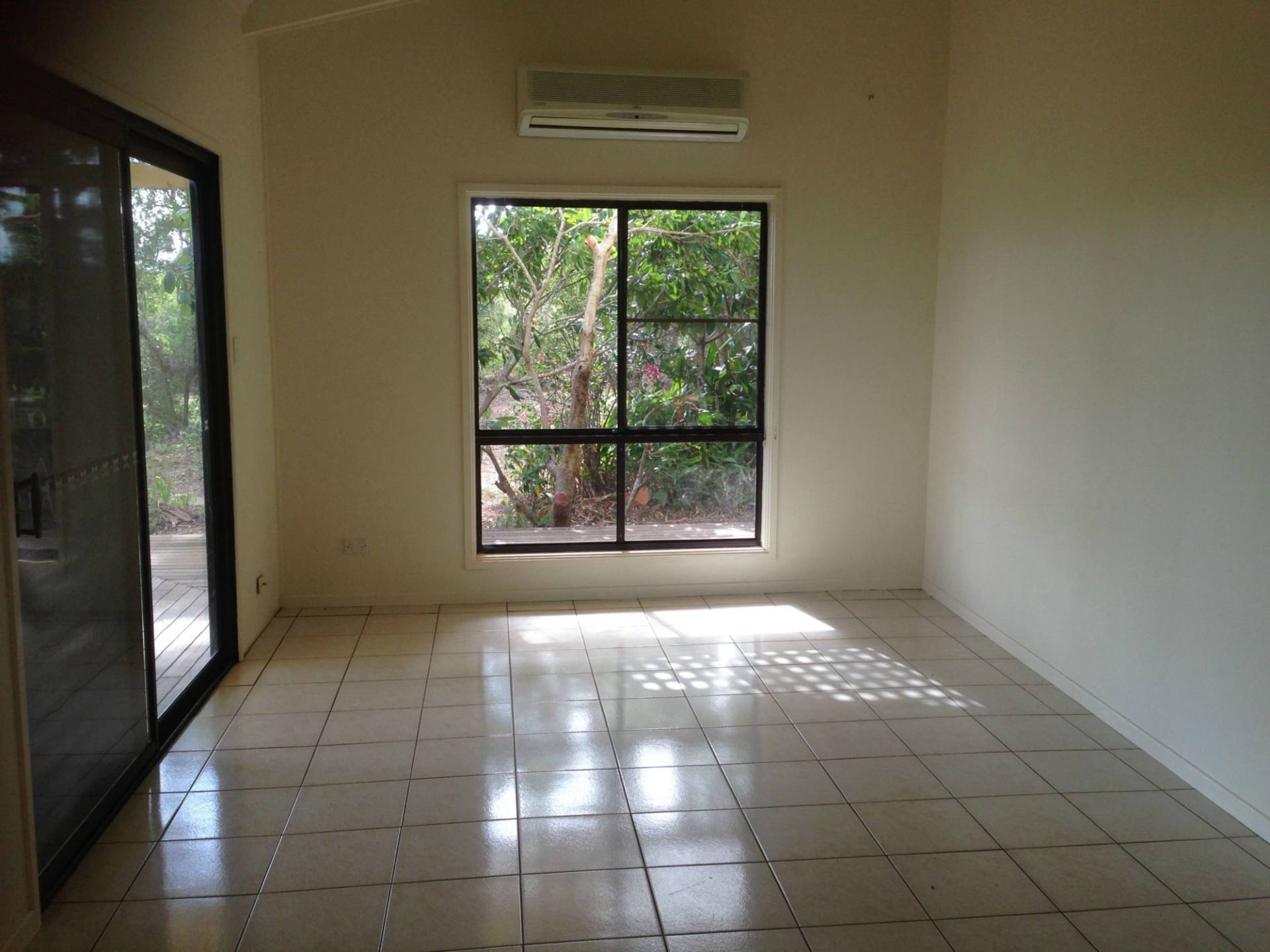 1 Treasure Island Avenue, Karragarra Island, Karragarra Island - Thumbnail 4