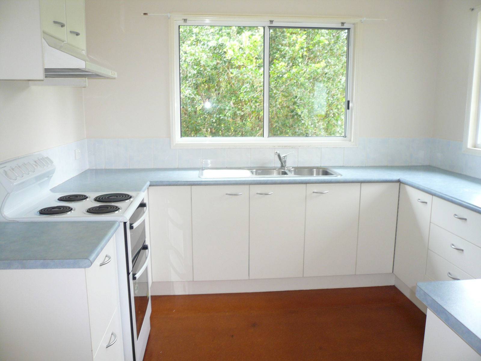 13 Benowa Street, Macleay Island, Macleay Island - Thumbnail 4