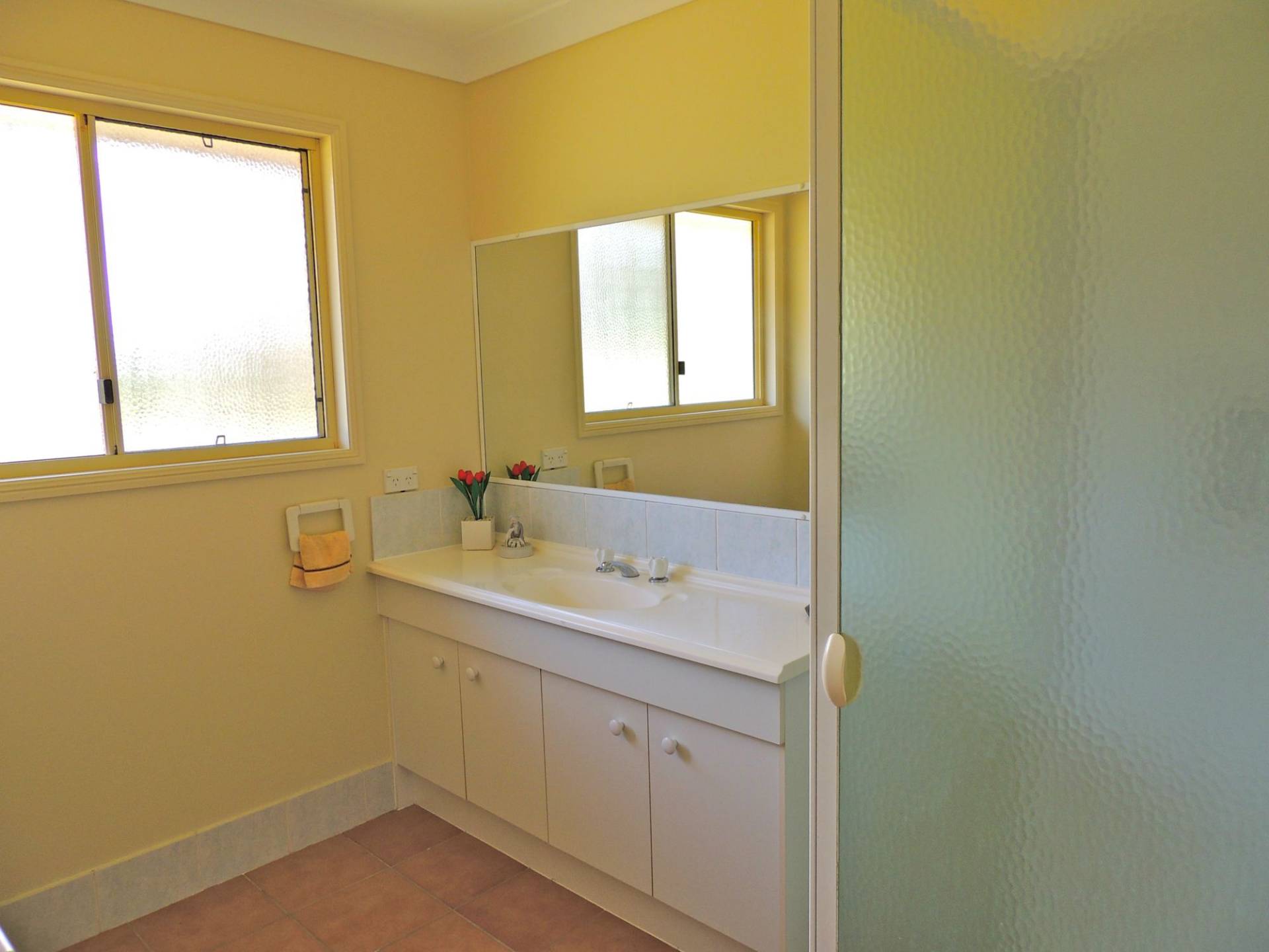 13 Shelly Crescent, Lamb Island, Lamb Island - Thumbnail 3