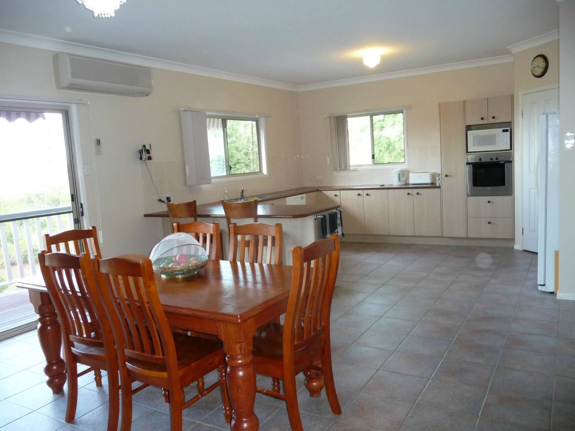 10 Boat Harbour Drive, Macleay Island, Macleay Island - Thumbnail 7