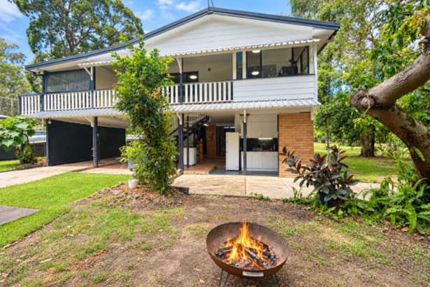 Two Levels, Endless Possibilities – Dual Living Potential