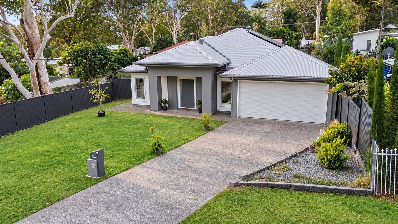 7 Barramundi St, Macleay Island - Image 1