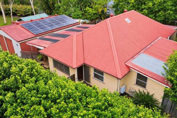 1950s Character, Bushland Privacy & Endless Potential on 1,307m