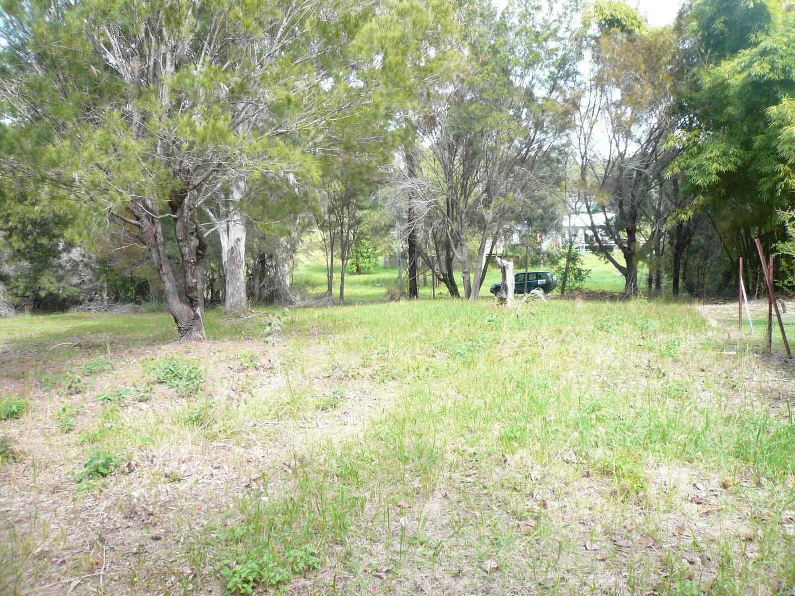 3 Rainbow Avenue, Macleay Island, Macleay Island - Thumbnail 2
