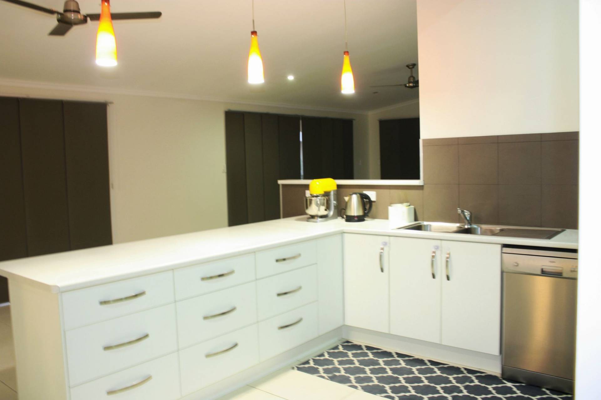 29 Tingara Street, Macleay Island, Macleay Island - Thumbnail 4
