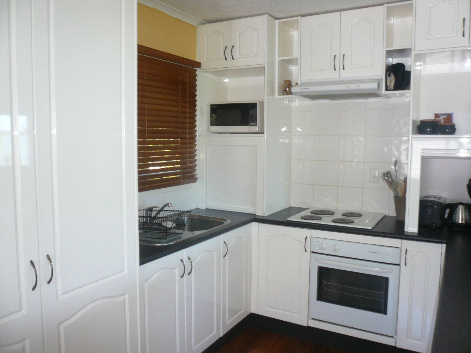 112 Western Road, Macleay Island, Macleay Island - Thumbnail 3