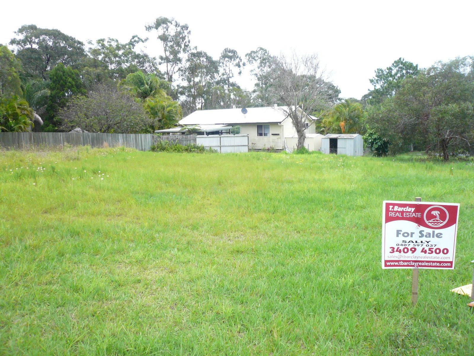 7 Francis Road, Macleay Island, Macleay Island - Thumbnail 2