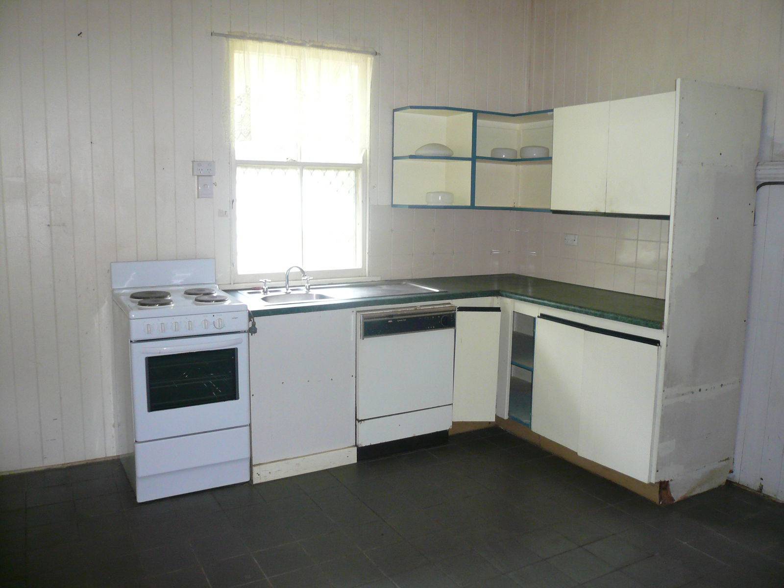 26 Arthur Street, Macleay Island, Macleay Island - Thumbnail 2