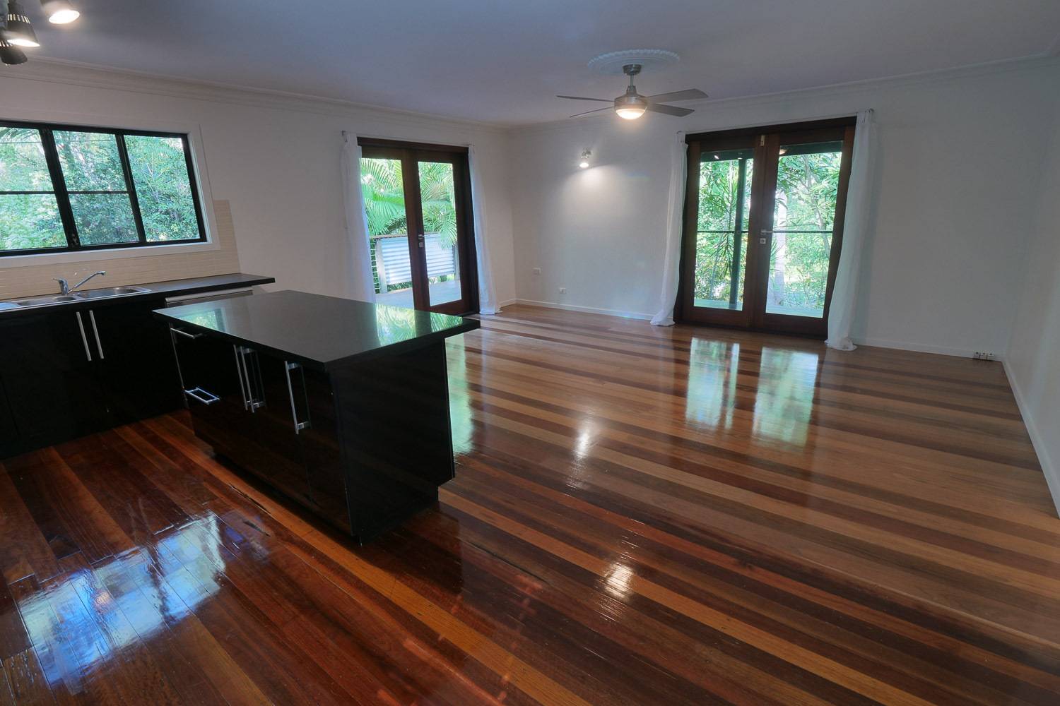 19 Nectar St, Lamb Island, Lamb Island - Thumbnail 3