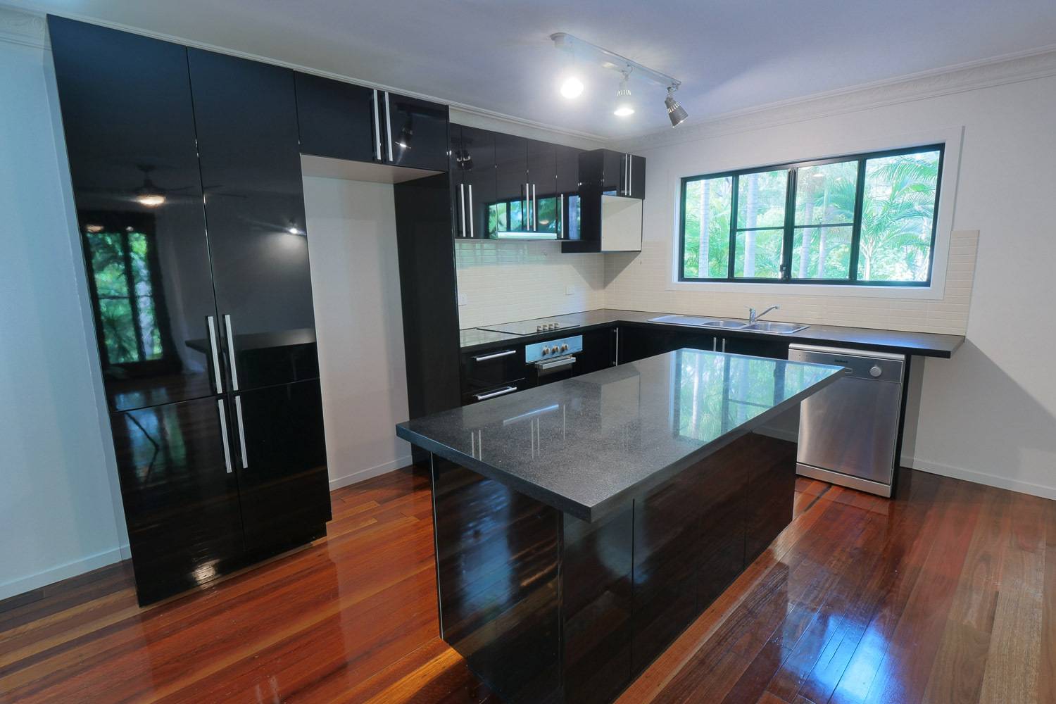 19 Nectar St, Lamb Island, Lamb Island - Thumbnail 4