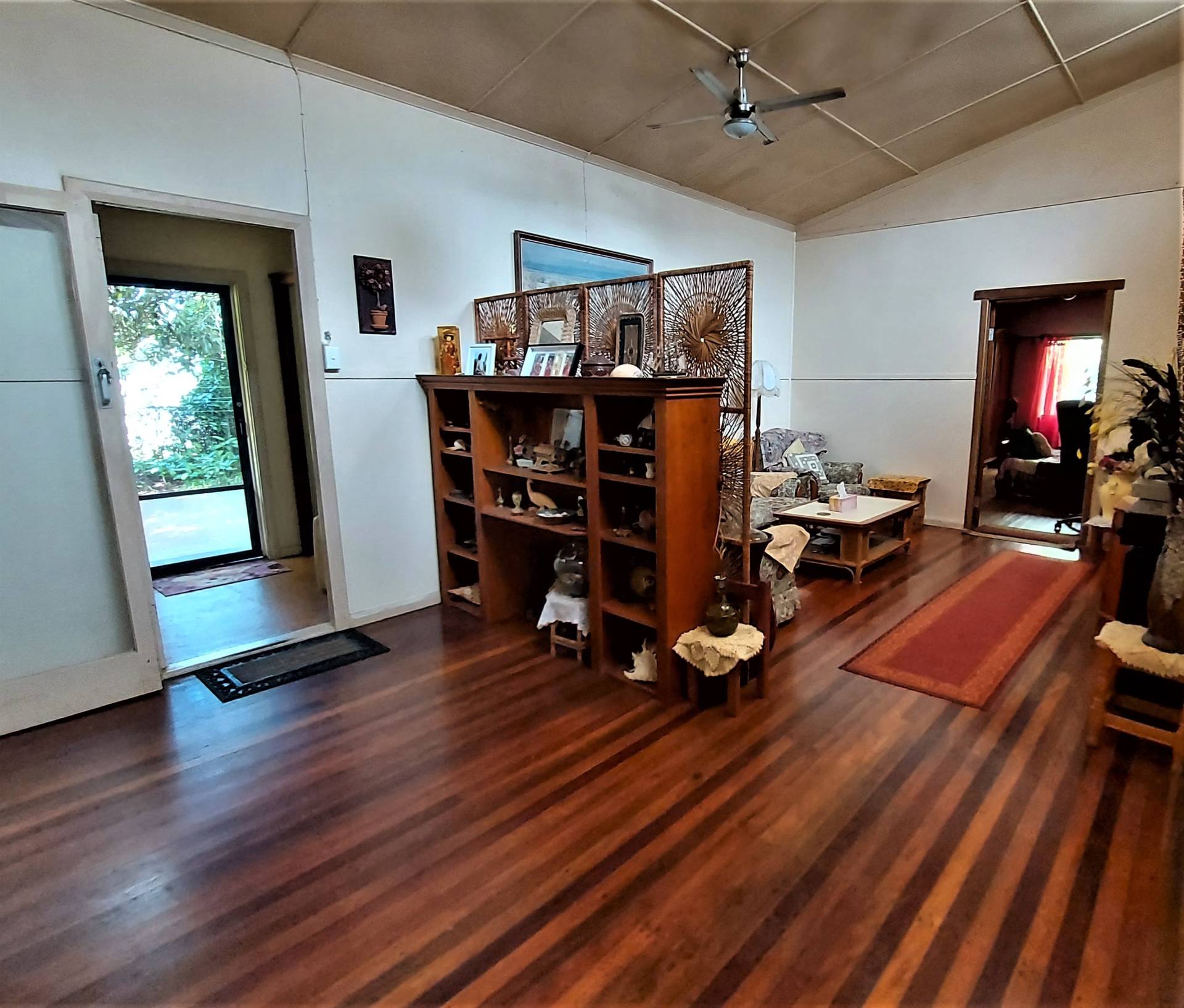 11-13 Pine Ave, Lamb Island, Lamb Island - Thumbnail 3