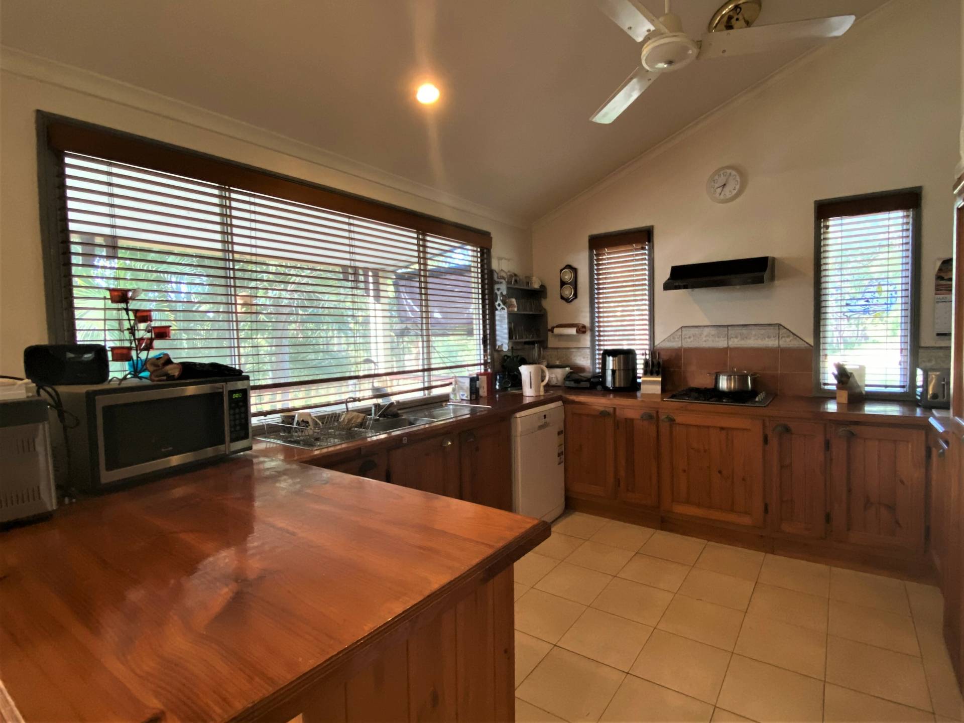 4 Wharf St, Macleay Island, Macleay Island - Thumbnail 2