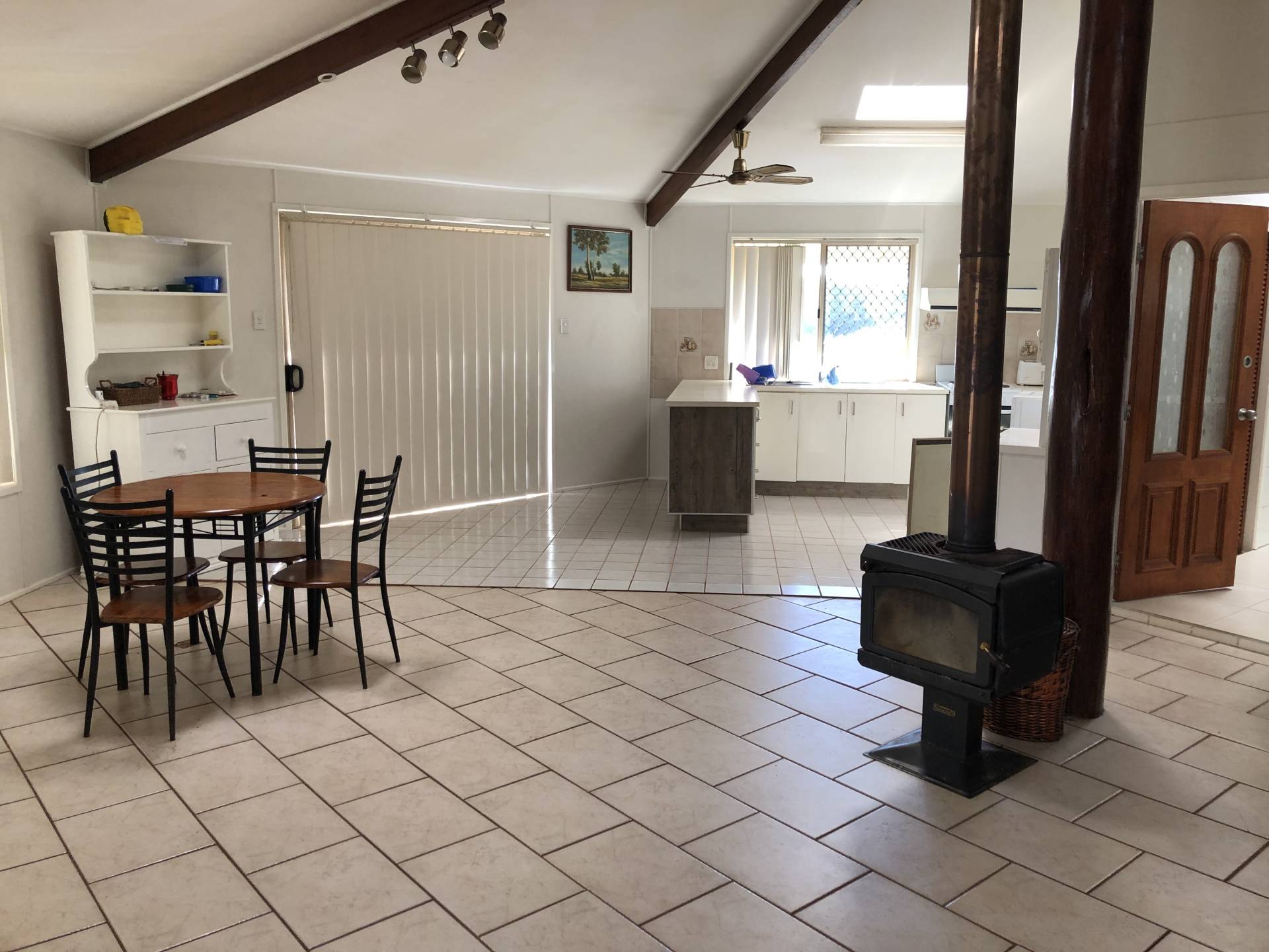 7 Cooee Crescent, Macleay Island, Macleay Island - Thumbnail 2