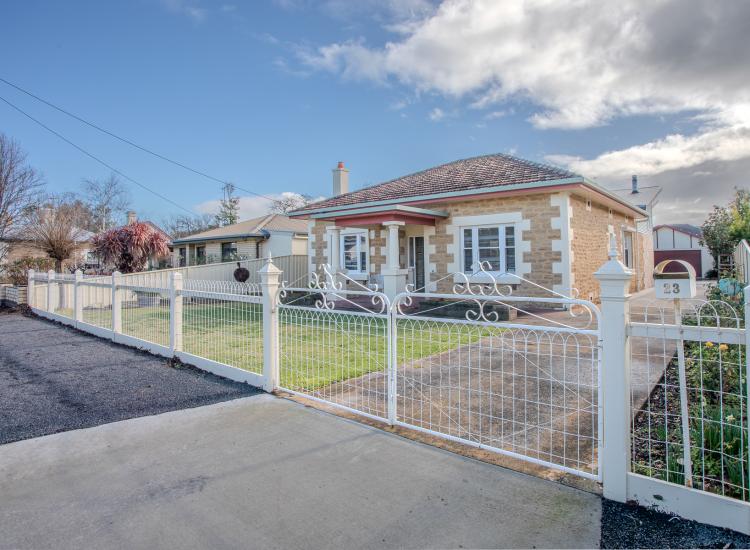 A Stunning Blend of Heritage Charm & Architectural Excellence