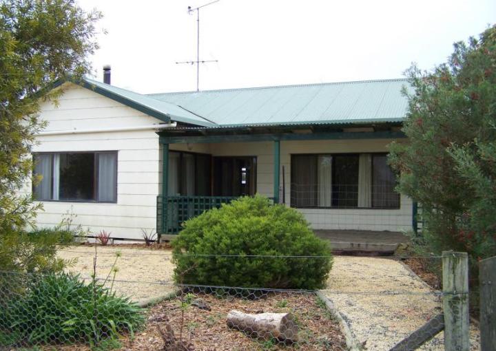 18 Millicent Road, Penola