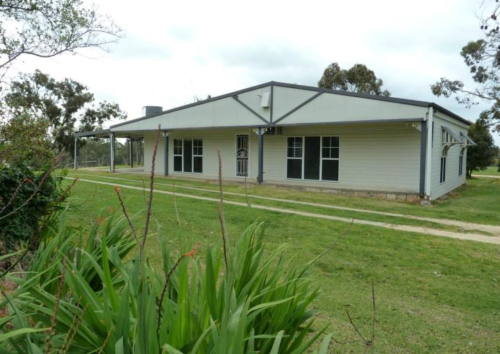 16 Burzacotts Lane, Lucindale