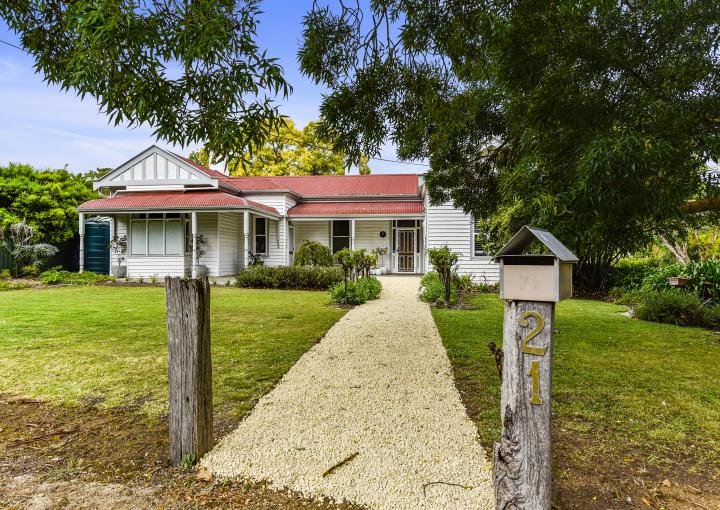 21 Church St, Penola