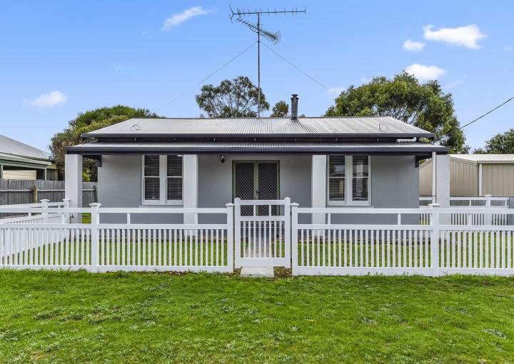 7 Lizzie Street, Penola