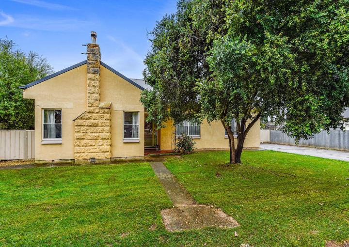 15 Riddoch St, Penola