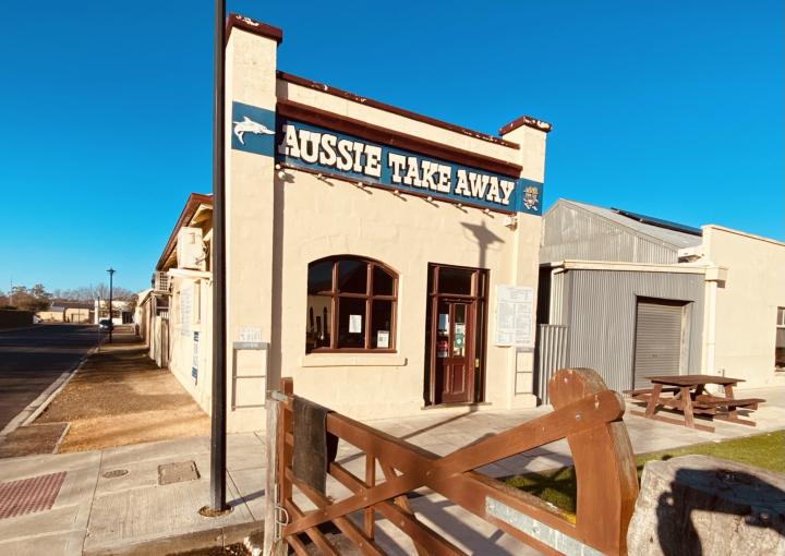 38 Young St, Penola