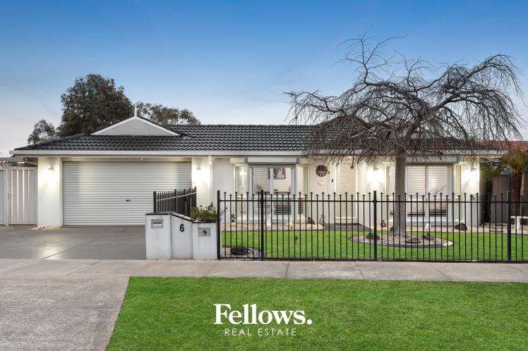 Polished Northside Entertainer with Poolside Charm