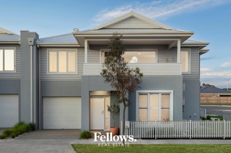 Stylish Comfort Meets Everyday Convenience