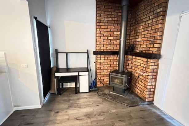 RENTERS WANTED...