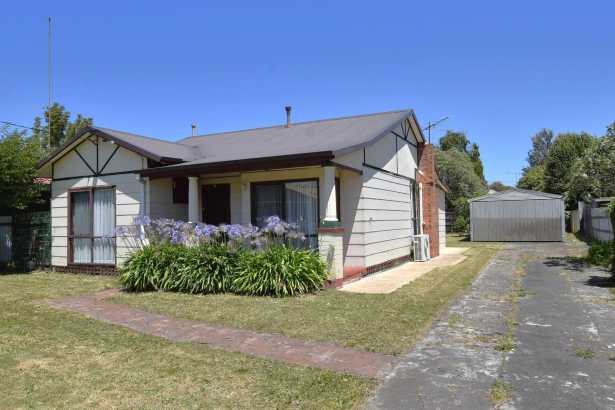RENTERS WANTED...