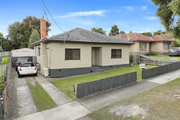 RENTERS WANTED...