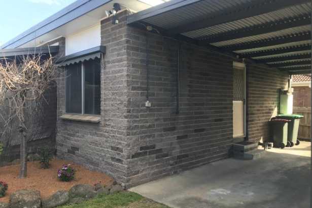 RENTERS WANTED...