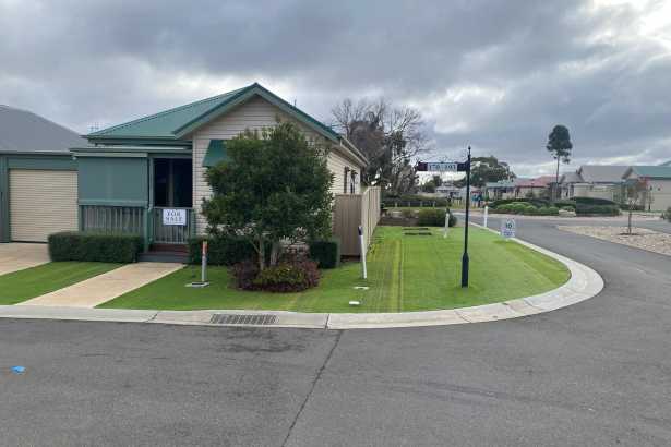 Retirement Living at its best - Perfectly situated opposite bowling green and mtrs from community centre & main park - Book your Private tour today!