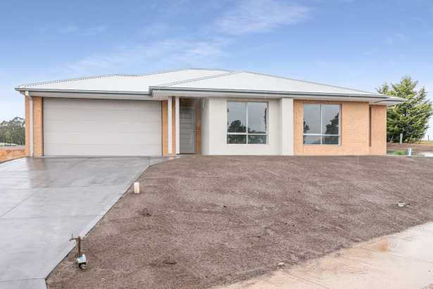 Brand New Quality Home Opposite a Peaceful Reserve